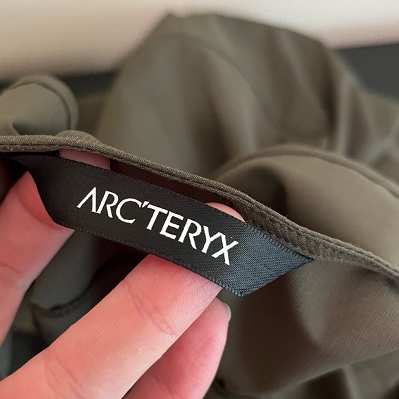 Arc’teryx Kyla Romper - Size 6 Olive Green Outdoors Summer Wear - Picture 12 of 16